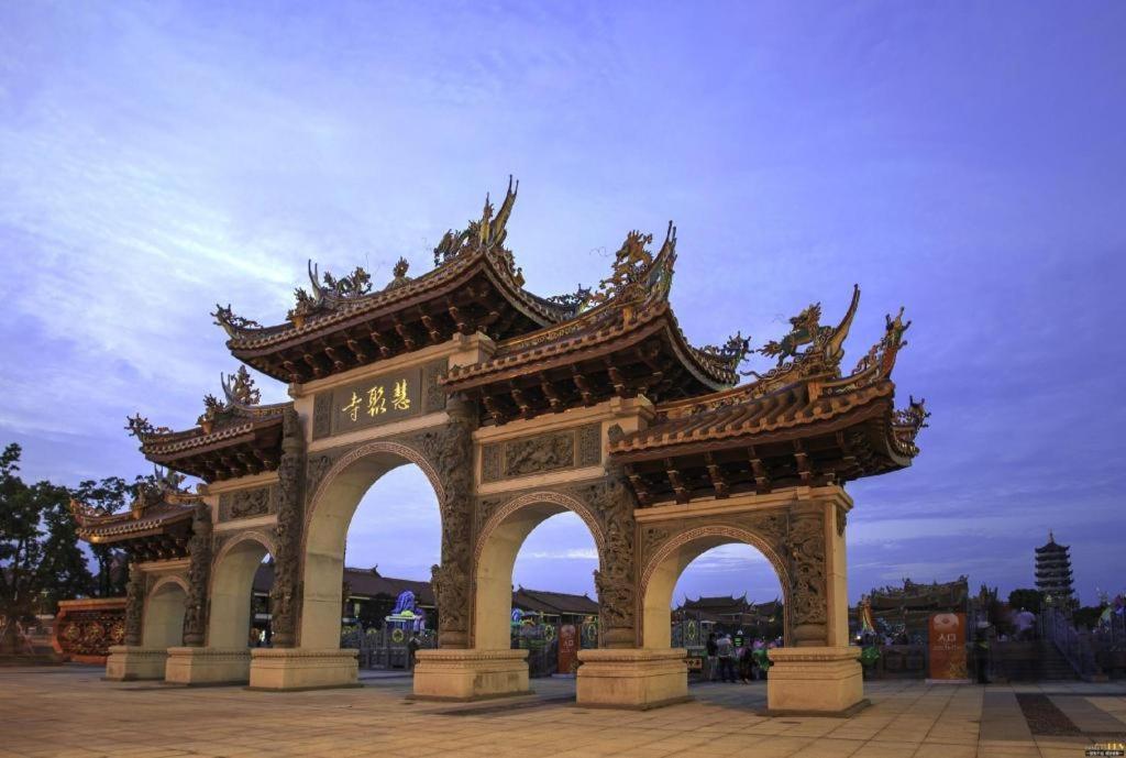 Shuguang International Hotel Kunshan Куньшань Екстер'єр фото