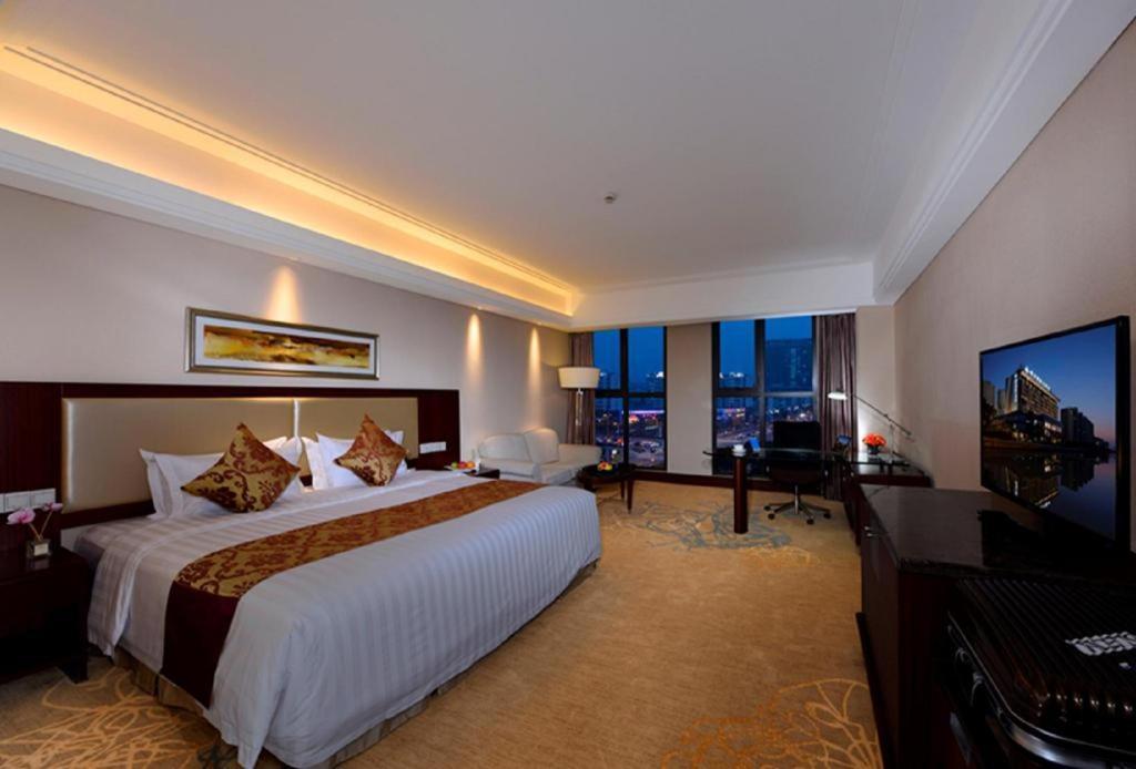 Shuguang International Hotel Kunshan Куньшань Екстер'єр фото
