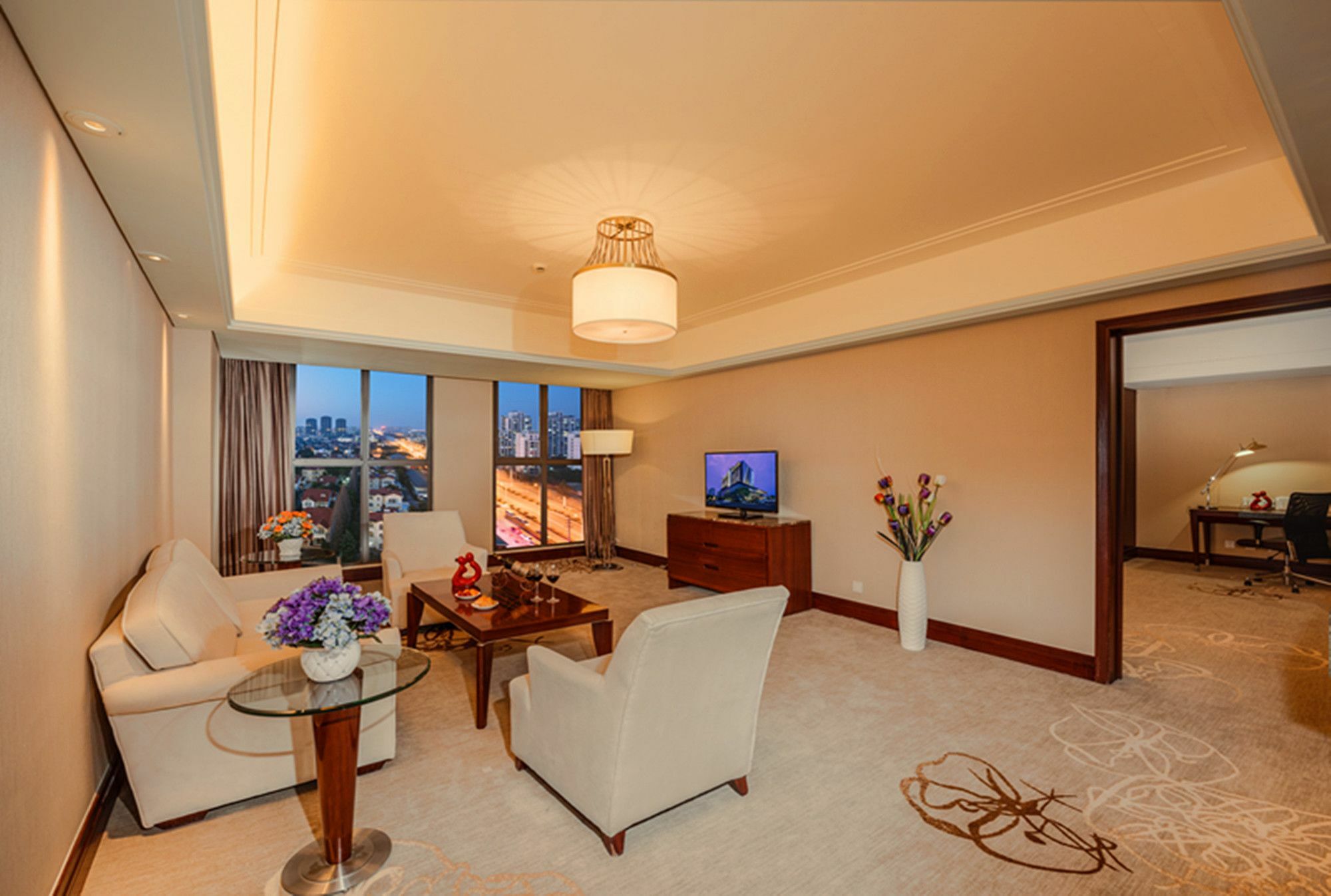 Shuguang International Hotel Kunshan Куньшань Екстер'єр фото